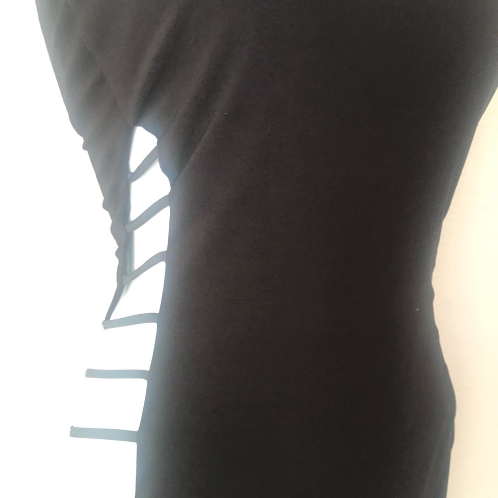 SYMPHONY BODYCON CUT OUT BLACK DRESS.XS - Picture 5 of 7
